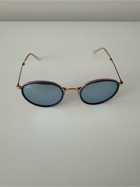 Ray-Ban Gold Frame Sunglasses with Mirrored Blue/Silver Lenses - Case Included